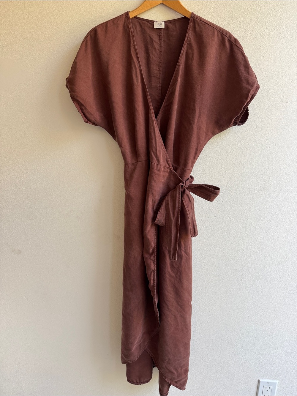 Aritzia Wifred Brown Madalane Wrap Linen Blend Dress Medium - Picture 2 of 9